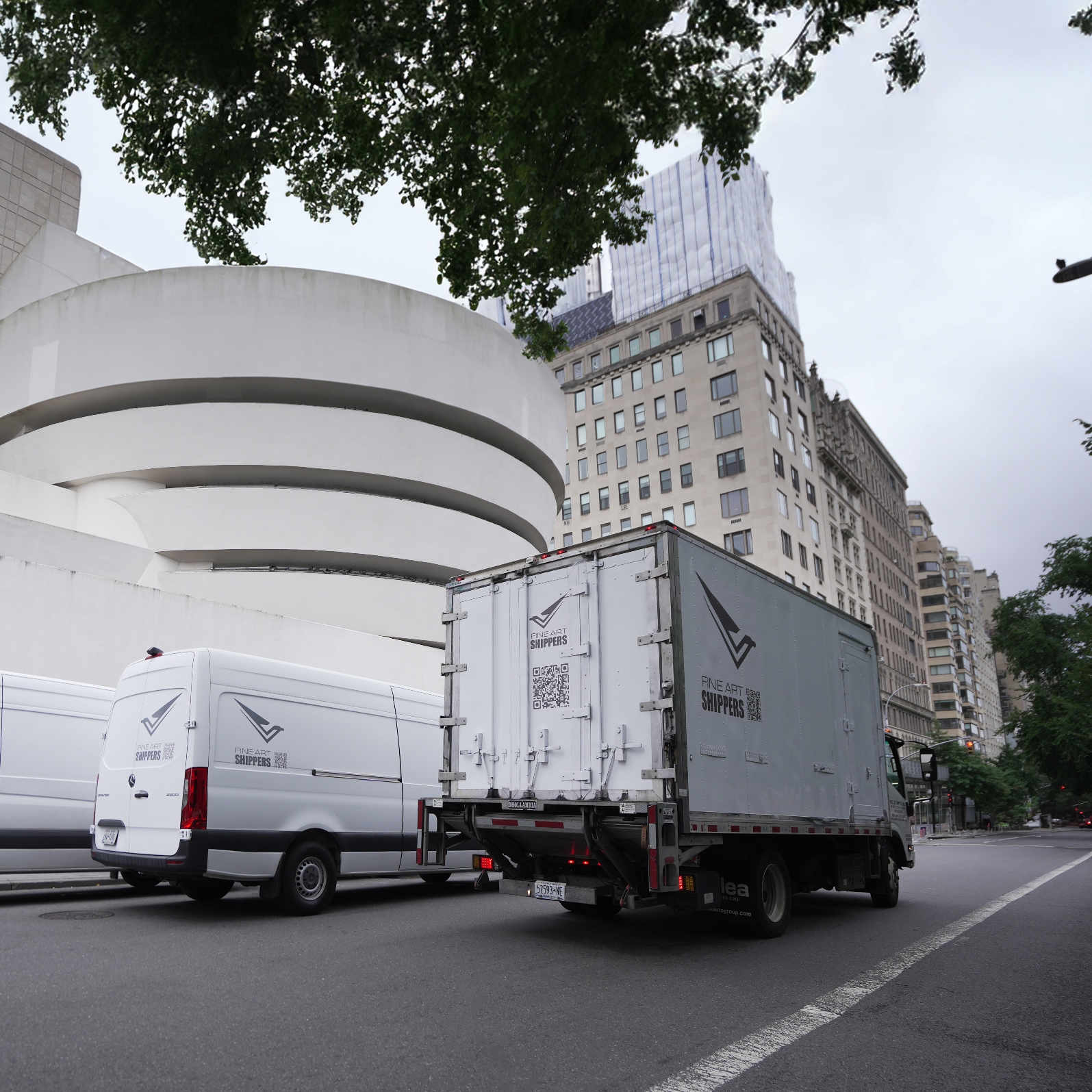 Climate-Controlled vs Non-Climate Art Transport: What to Choose