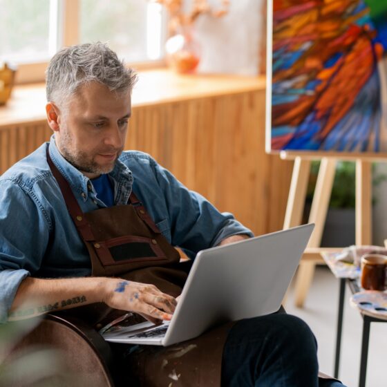 How to Sell Art Online: Photos, Listings & Descriptions