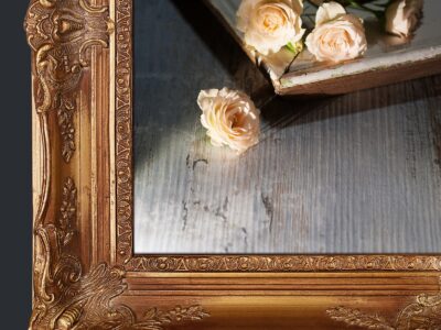 Why Artwork Gets Damaged During Shipping: The Frame Point