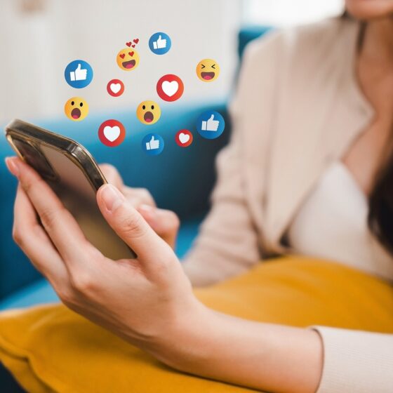 Digital Art Logistics: Navigating Strategic Platforms for Global Reach