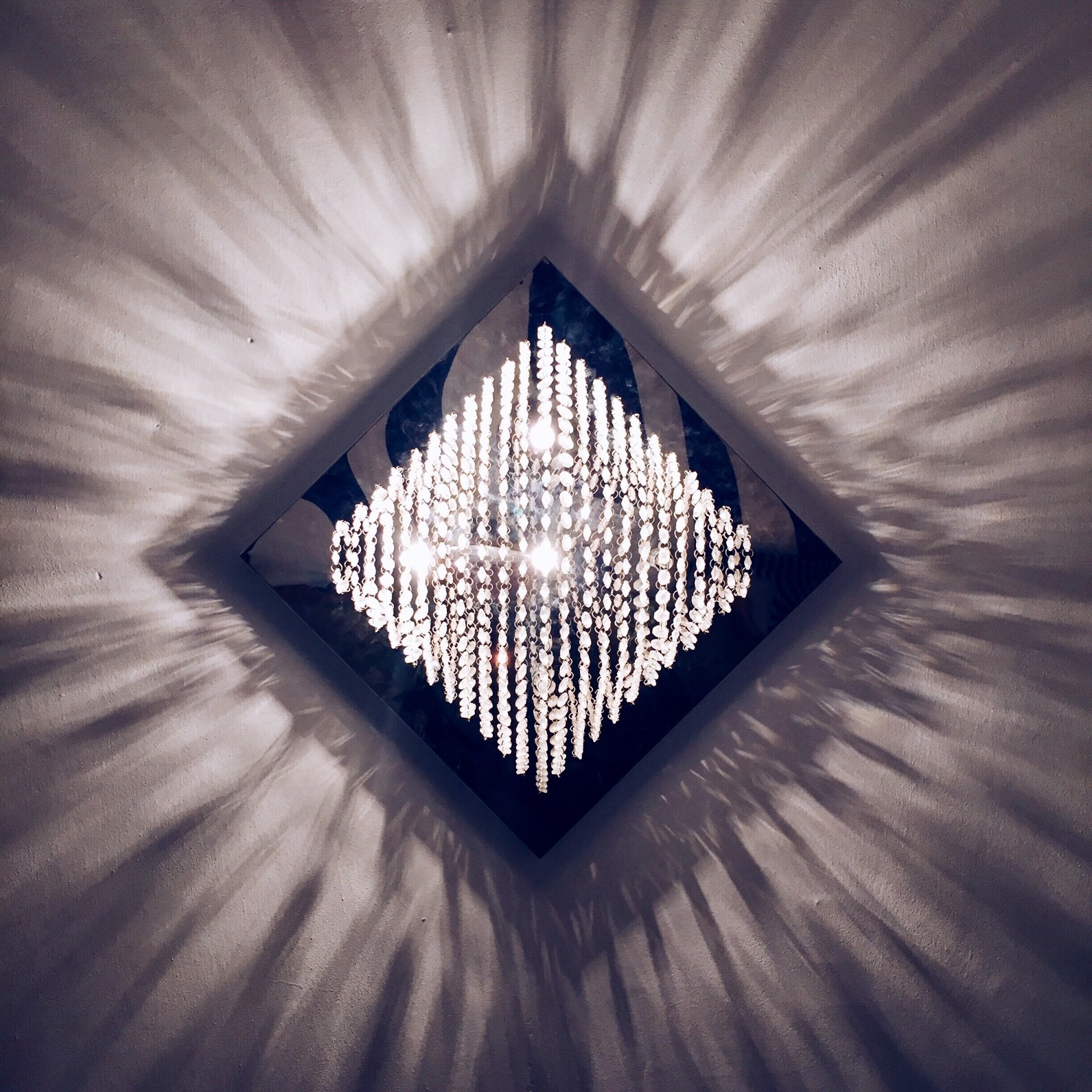Why Crystal Chandeliers Still Win Over Every Other Statement Light