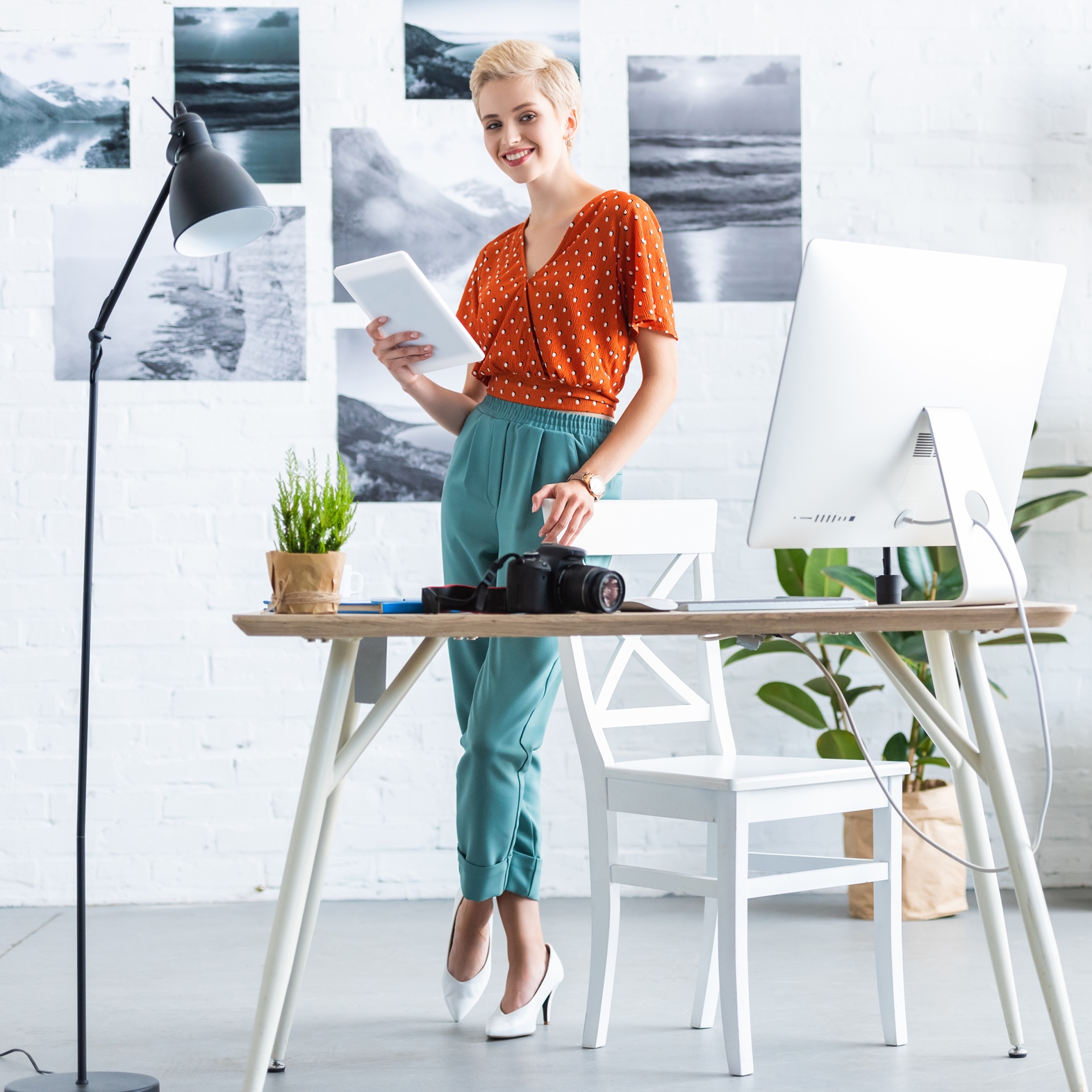 Smart Ways Artists Can Use Technology to Make Better Business Decisions