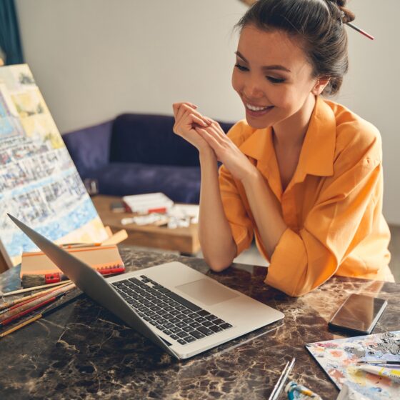 How to Build Authority with Guest Posts in the Art World